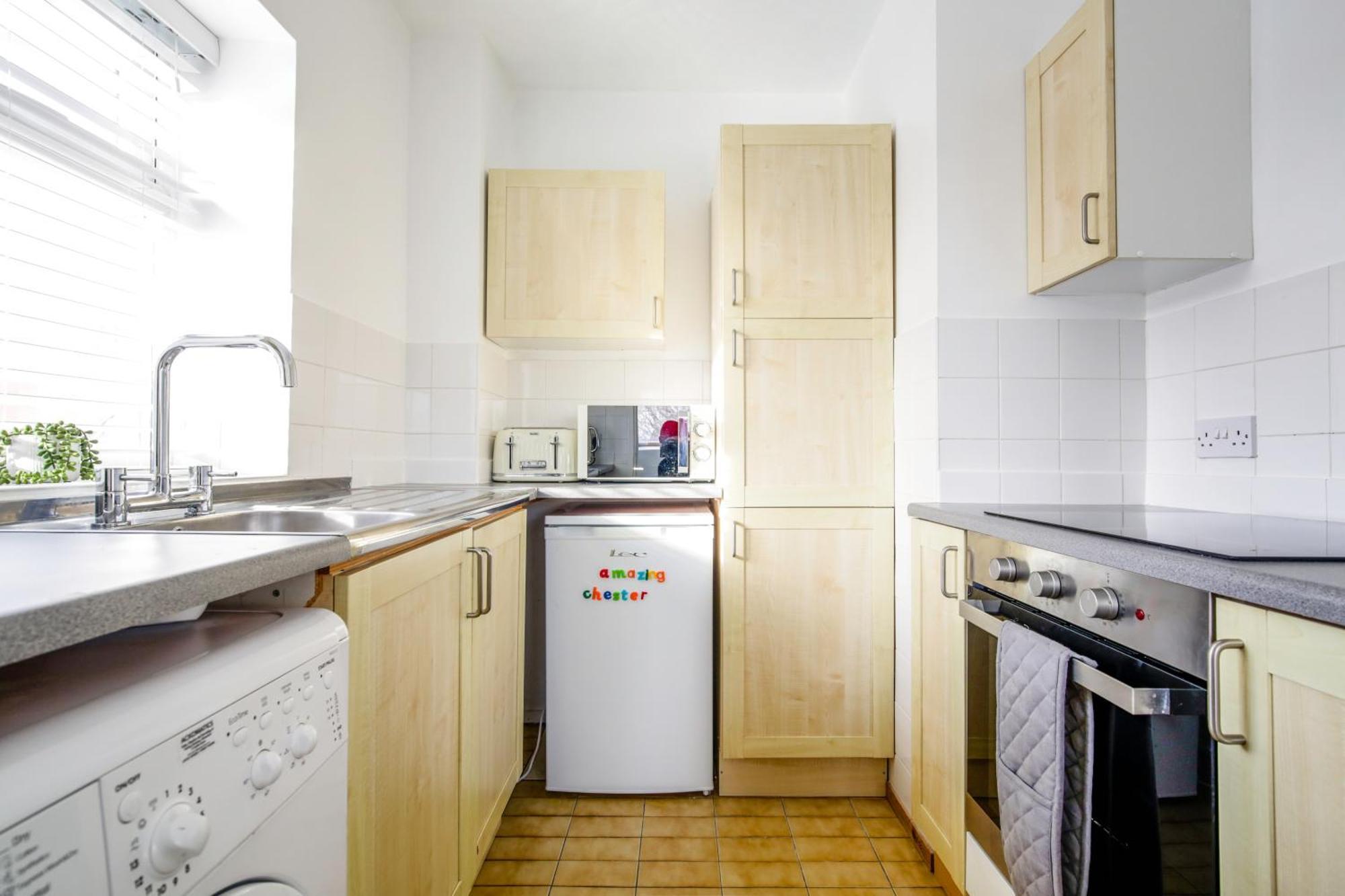 Chester Stays - Best Value Apartment With Free Parking In The Heart Of Chester Zewnętrze zdjęcie